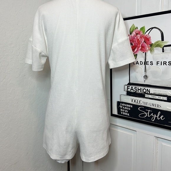 Princess Polly Kegan White Button Front Romper Size 0 - Picture 6 of 8